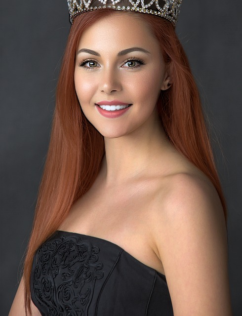 熱烈討論的 熱烈討論的